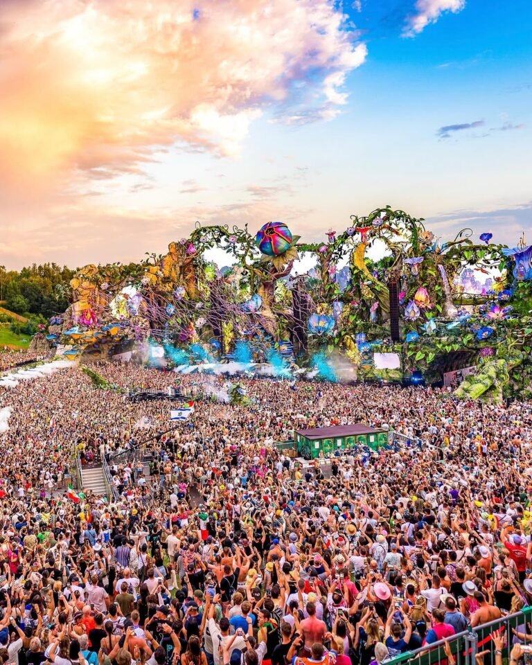 Tomorrowland 2025 Lineup Revealed: You Won’t Believe Who’s Back!