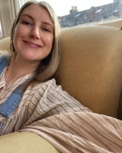 She Sang on Avicii’s Most Famous Unreleased Track—And Nobody Knew for 15 Years