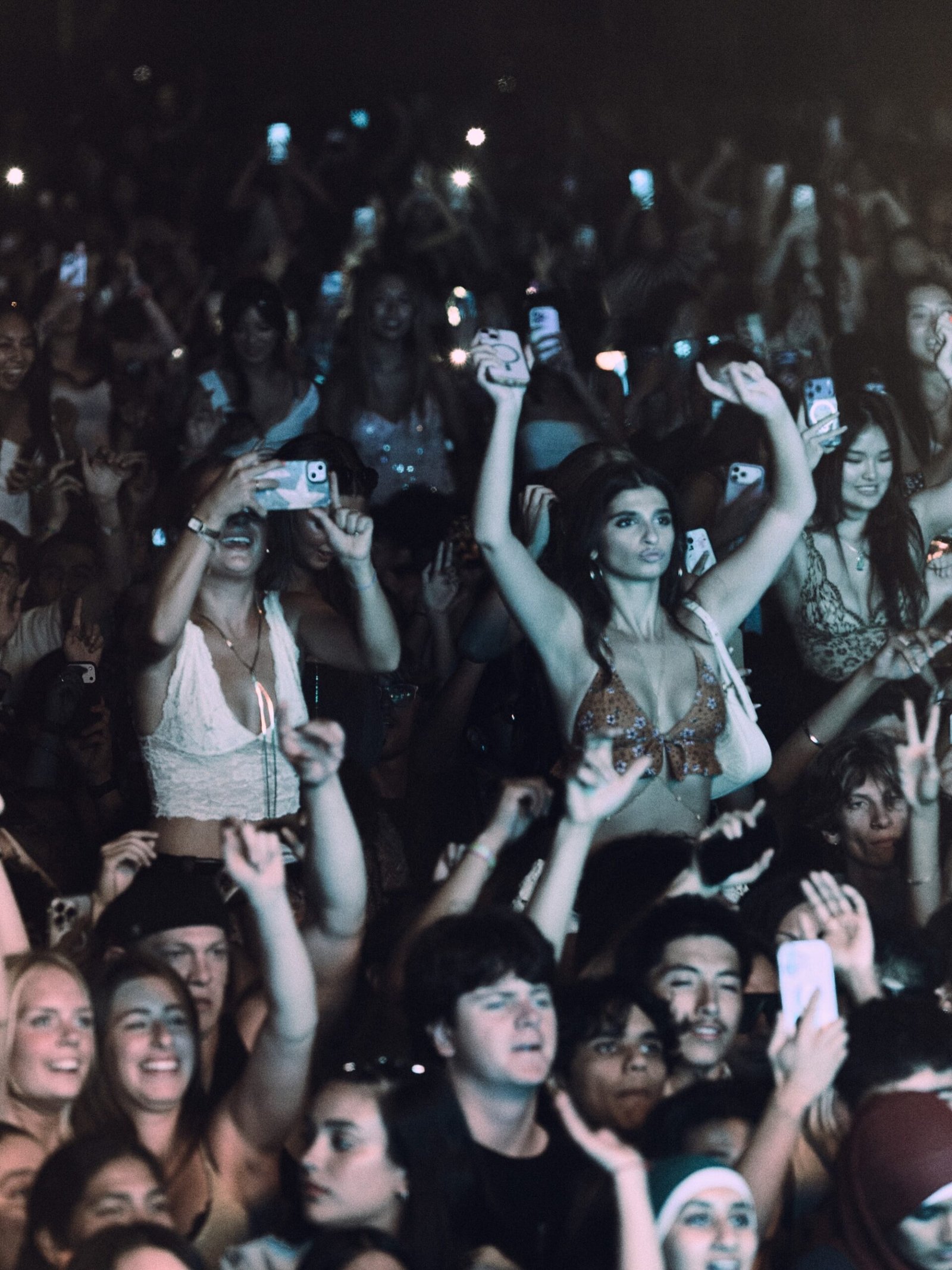 The Chainsmokers Had to Stop Their Surprise College Show — Here’s What Happened